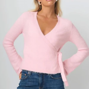 Gina kofta  - Sorlek xs helt ny använd fåtal gånger 