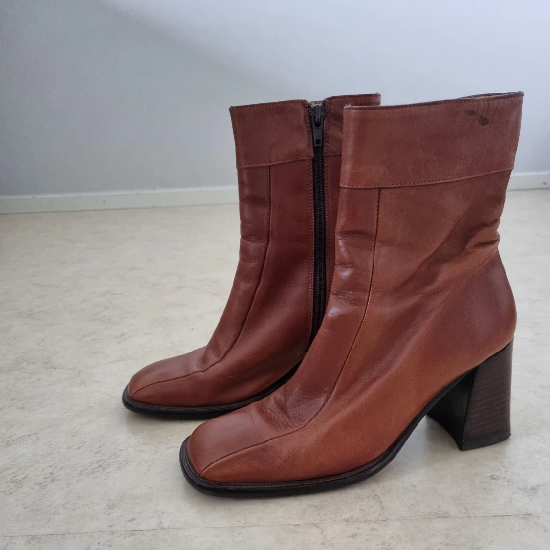 Bruna högkladdade boots  - 91