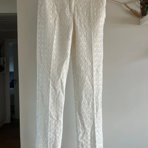 Missoni set - Ser från Missoni köpt från Vestiare Collective, storlek 38/40 men passar även mig som oftast har 36. Setet är endast provat och har inga tecken på användning.   