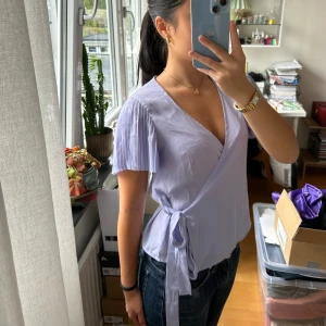 Zara topp - Defekter bild 4&5 små fläckar som knappt syns