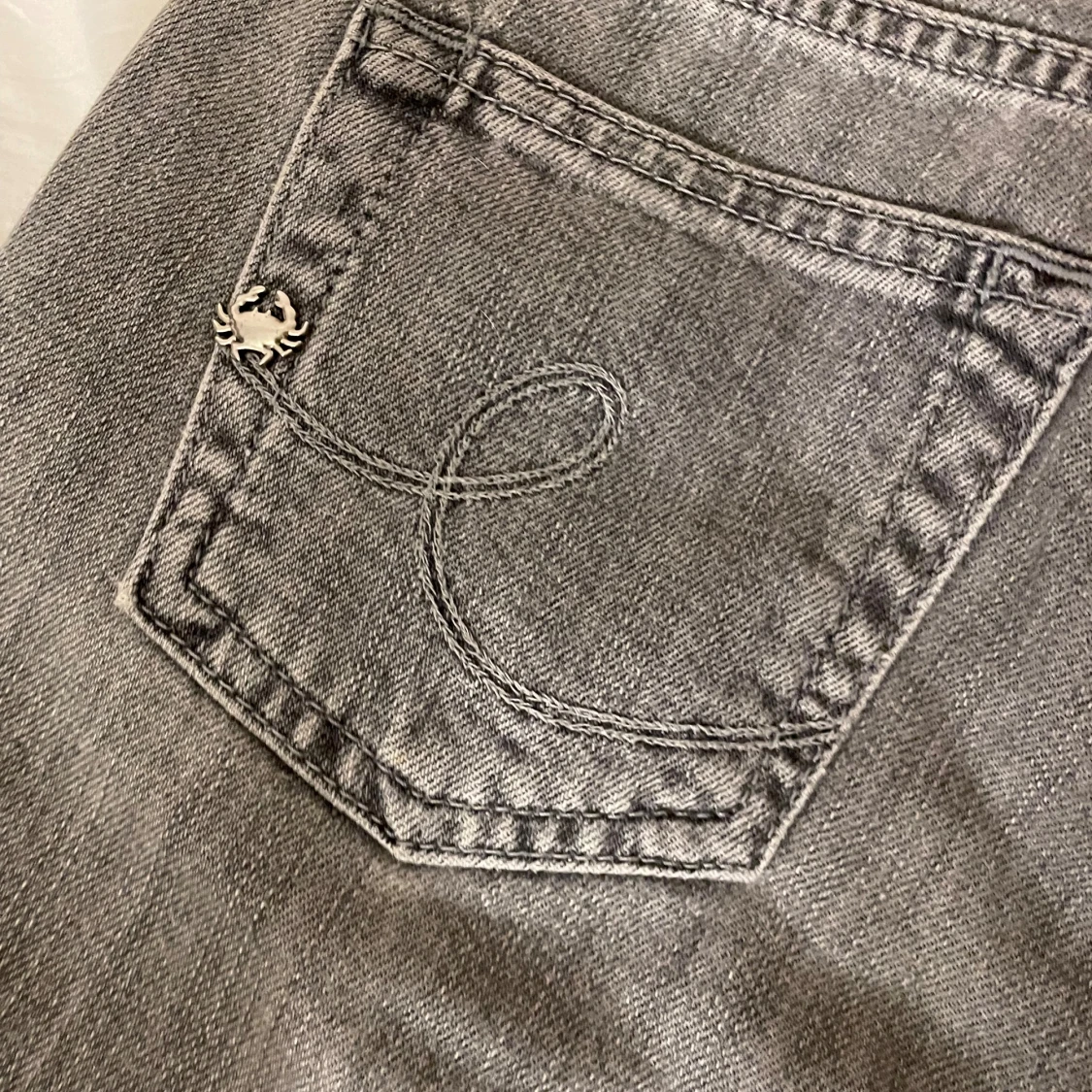 Gråa LTB jeans💗Low waist - 90