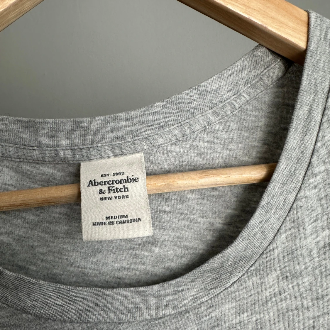 Grå topp abercrombie  - 90