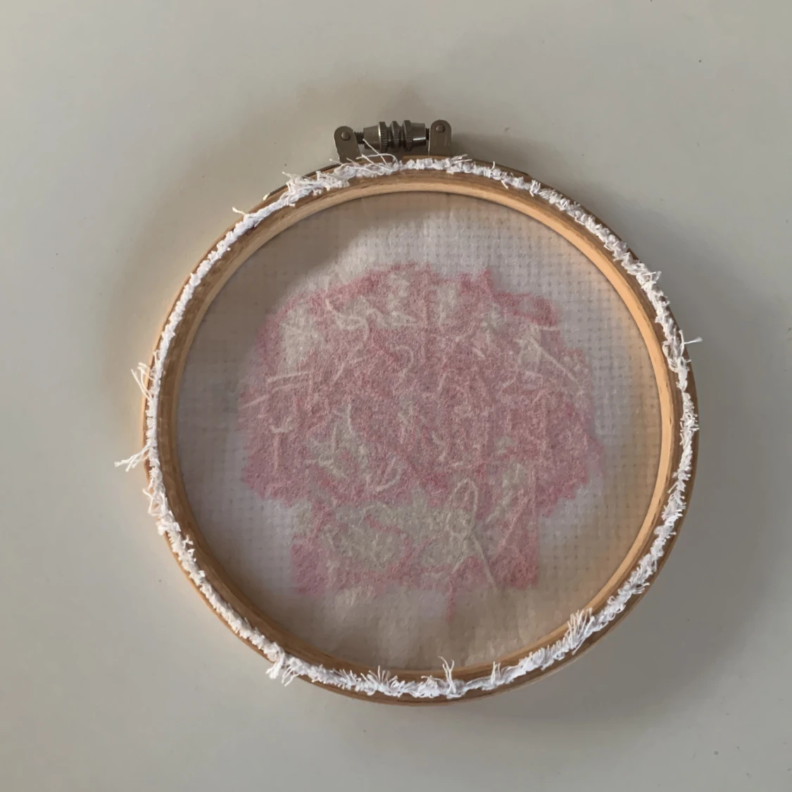 Hemgjord broderi 🪡 fin rosa snäcka 10kr+frakt - 91