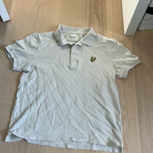 Lyle&scott picke -  Beige Lyle&scott piké i fint skick