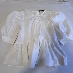 Topp - Supersöt topp fårn zara😍 nyskick!