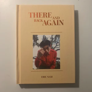 Eric Nam - THERE AND BACK AGAIN [4 FÖR 3 PÅ ALLA ALBUM] - album i perfekt skick, med photobook, CD och photocard! samfraktar gärna med andra album! [4 FÖR 3 PÅ ALLA ALBUM]