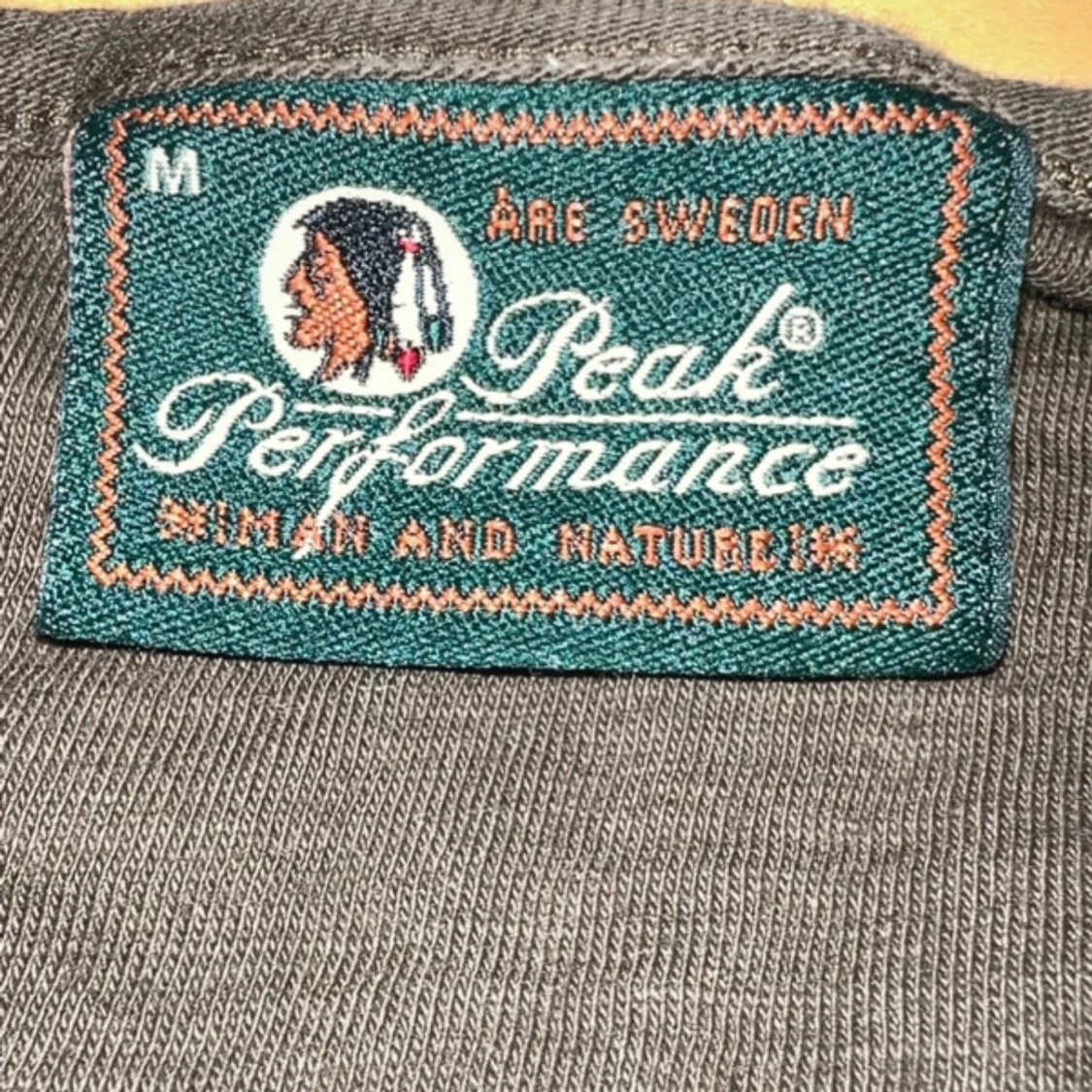 Brun halterneck topp från Peak Performance - 2