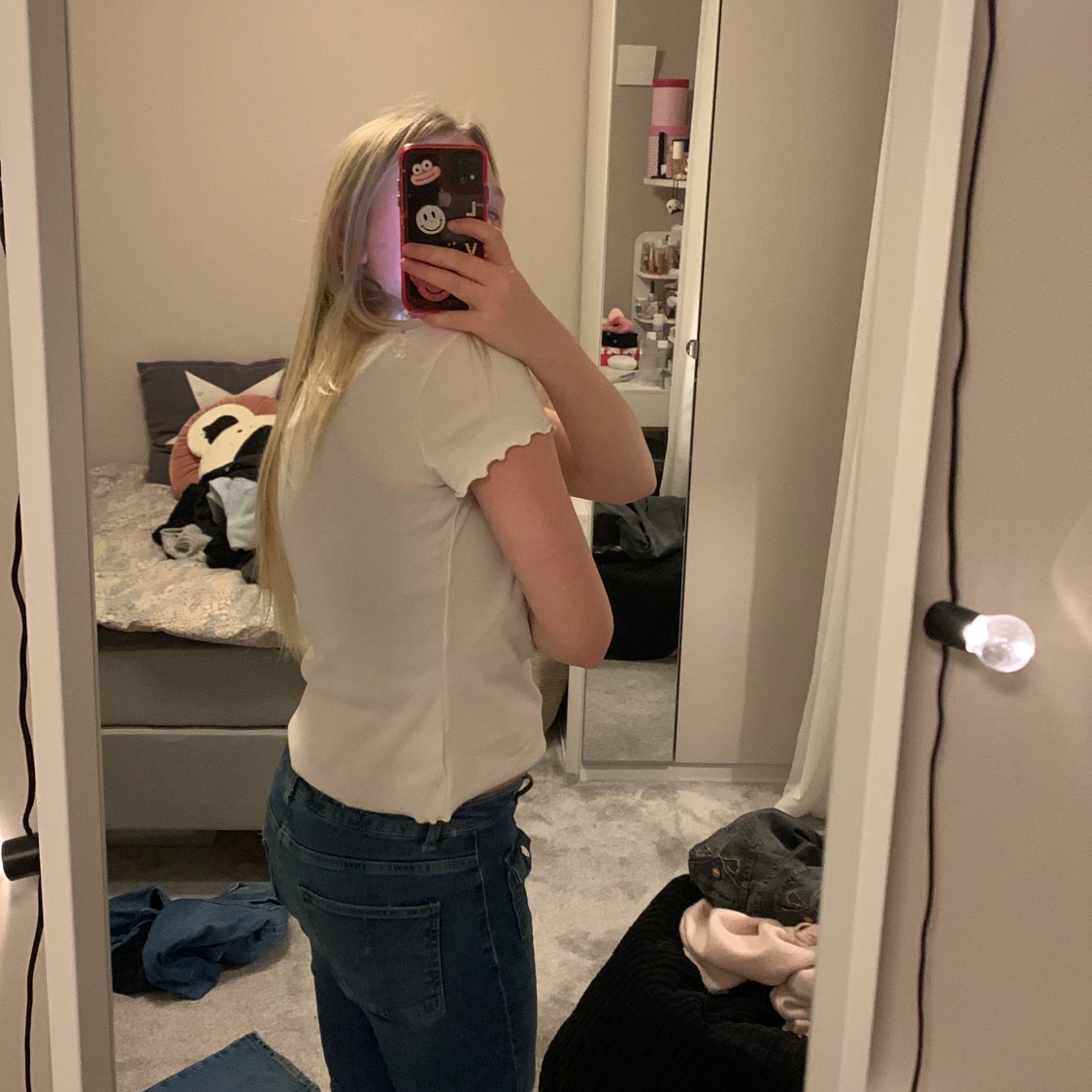 Vit t-shirt med änglamotiv från Lindex - 3