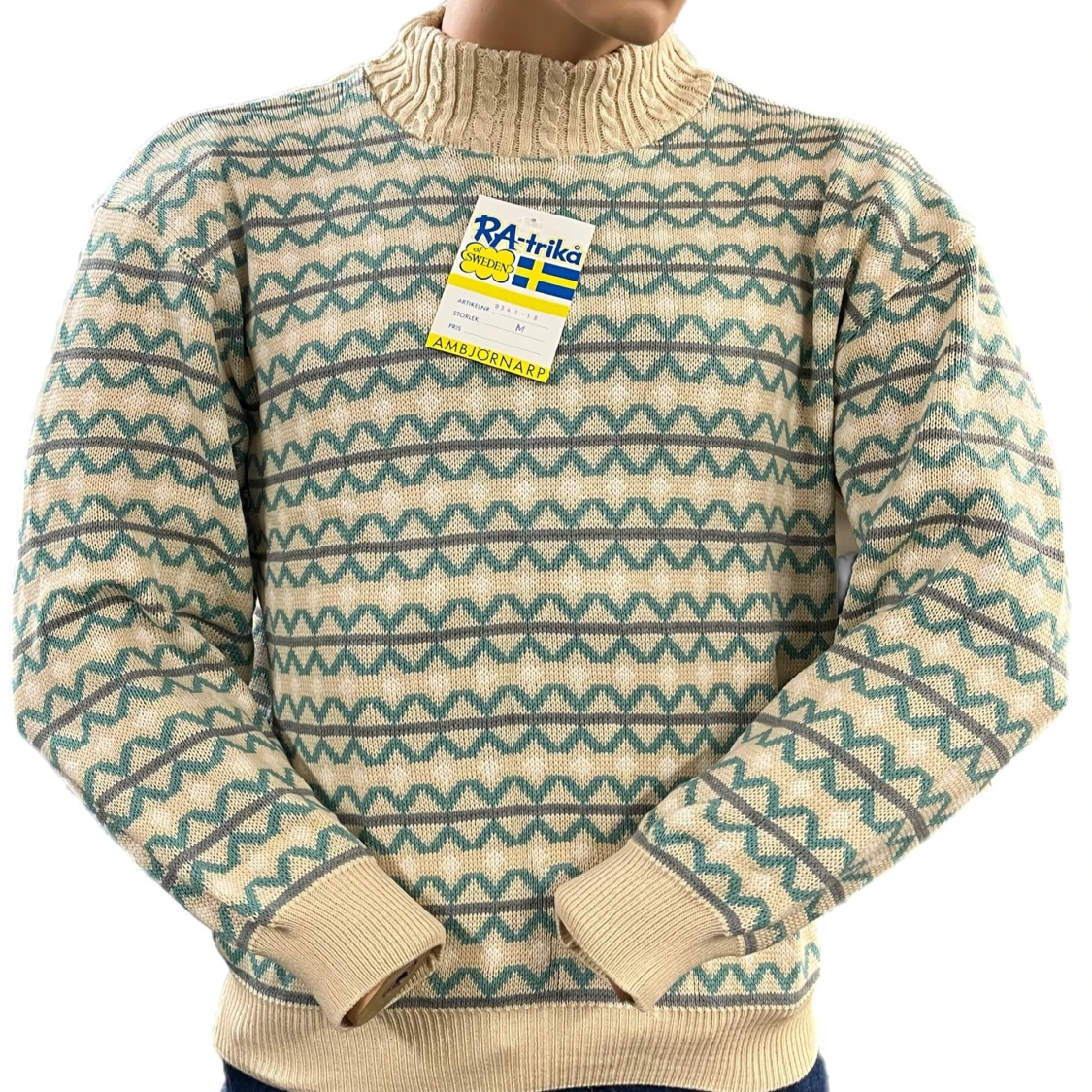 Beige och blå mönstrad stickad tröja från RA-trikå