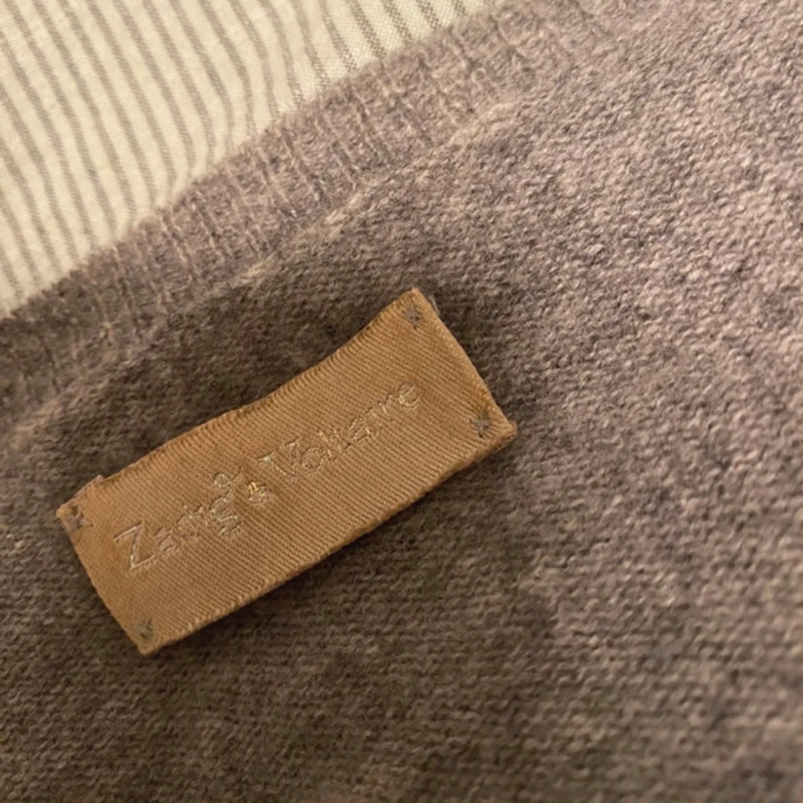 Grå kashmirtröja från Zadig & Voltaire - 1