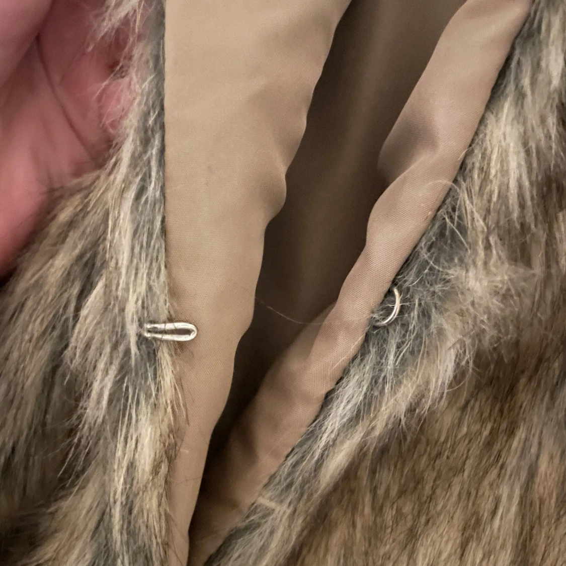 Brun pälsväst från Bershka - 3