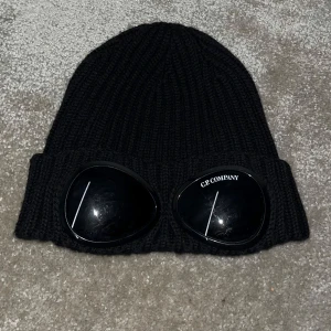 Cp company Mössa - Cp company | Skick 9,5/10 | 100% äkta.                               Pris kan diskuteras.