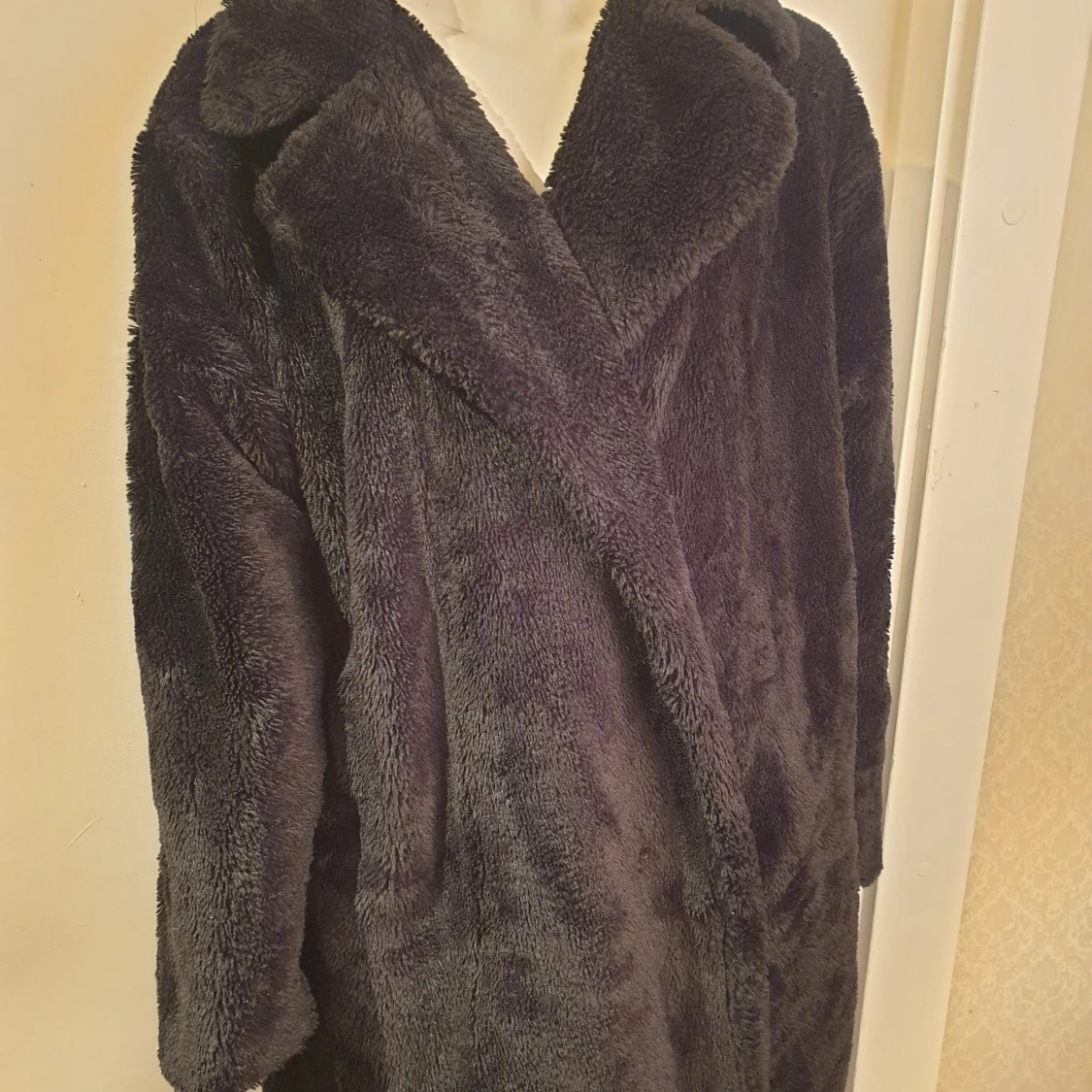 Svart pälsjacka - 1