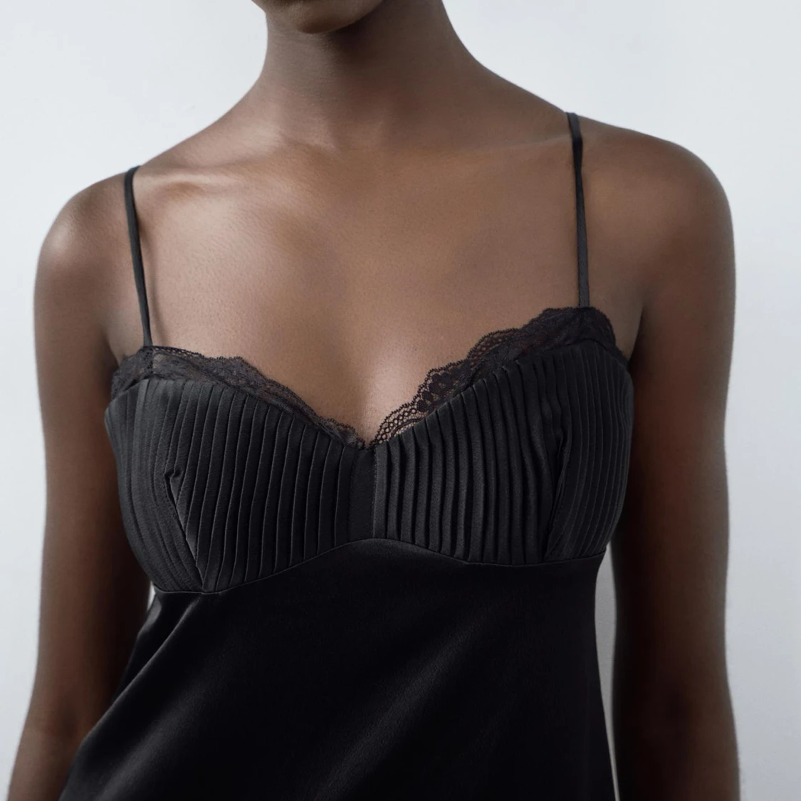 Svart zara klänning - 1