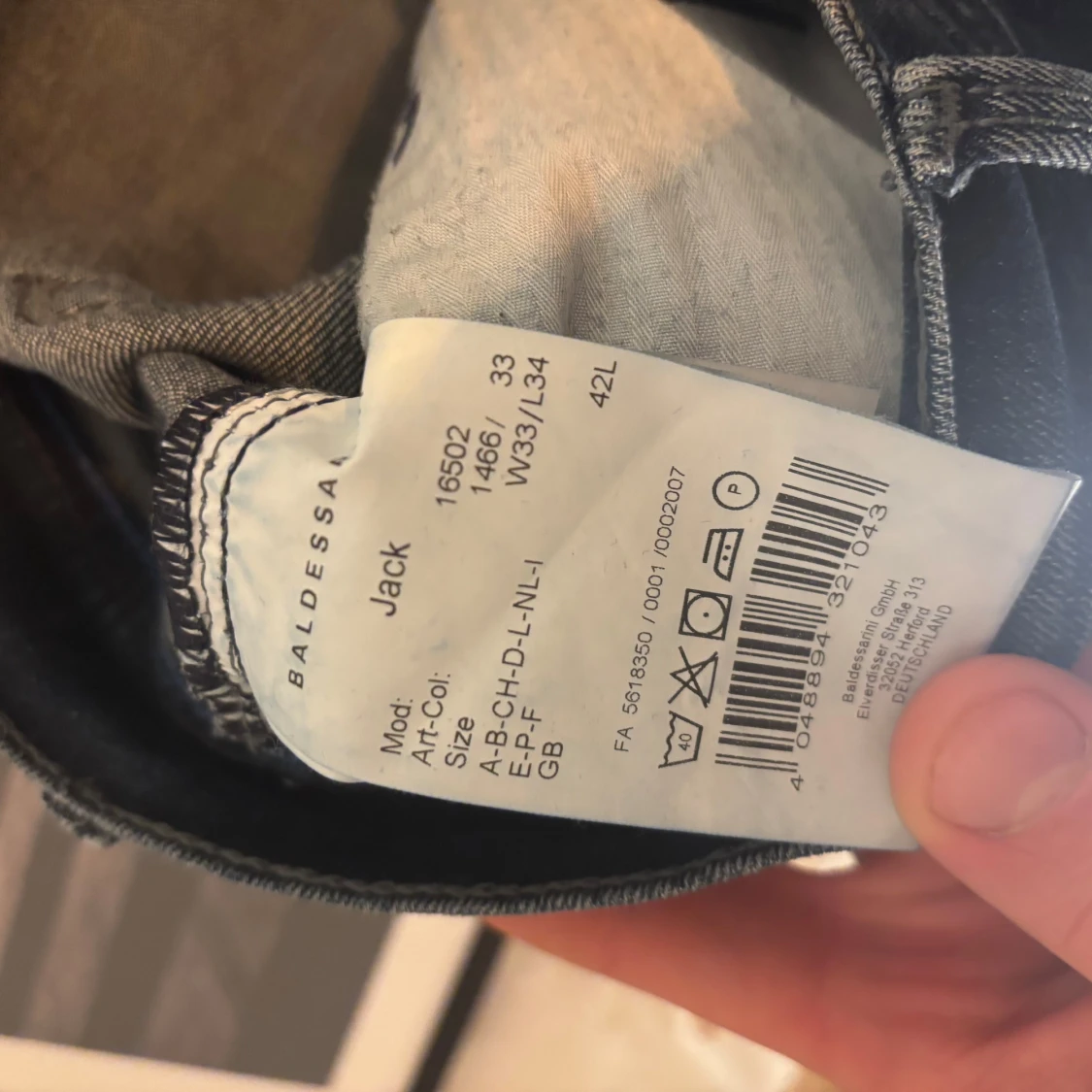 Mörkblå jeans från Baldessarini - 4