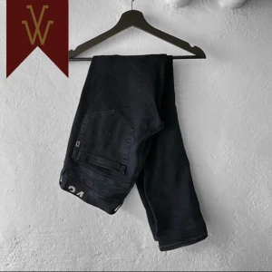 Dondup George  - Don dup George | Storlek: W34 | Skick: 9,5/10 | Hör av er vid frågor!