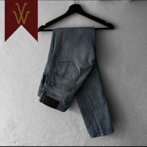 Tiger of Sweden jeans - Tiger of Sweden Jeans Pistolero | Skick 7,5/10 | Storlek: W31 W32 | Hör av er vid funderingar!