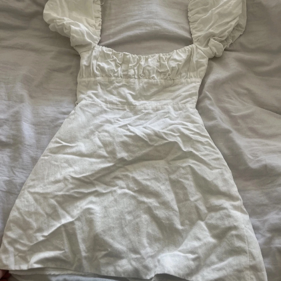 Vit kortklänning med snörning - 91