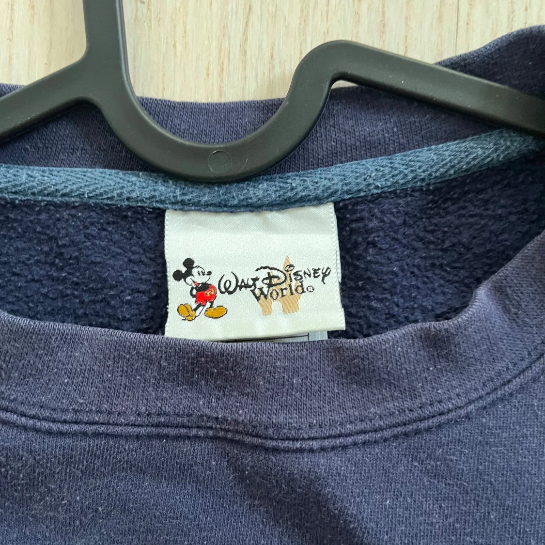 Mörkblå tröja - Walt disney world - 90