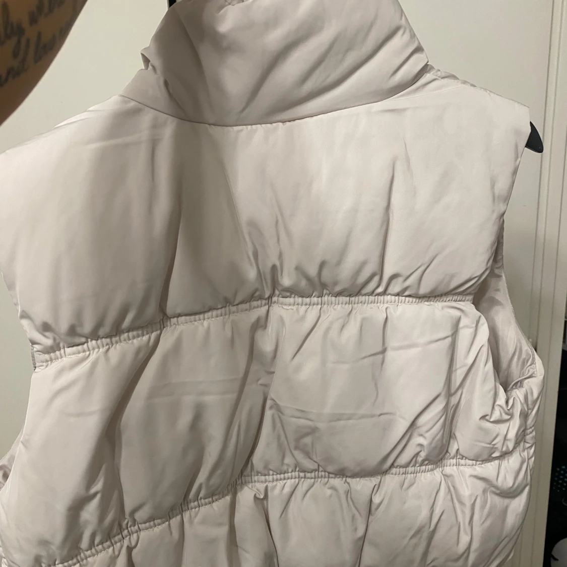 Vit dunväst från H&M - 90