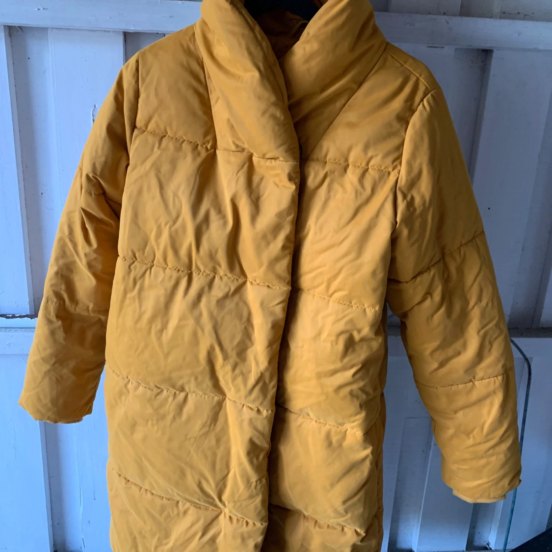 Gul lång vinter jacka från Cubus - 91