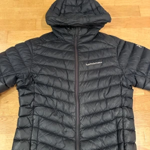 Peak Performance jacka - Peak jacka i fint skick. Storlek S (herrmodell)