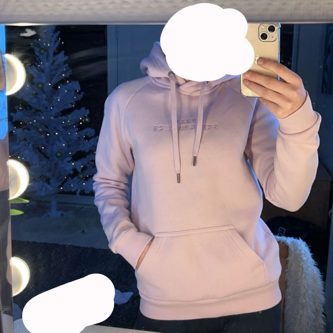 Rosa hoodie från Peak Performance - 90