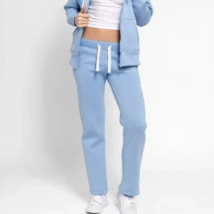 Russemerch - Säljer helt nya med prislapp russemerch Low waist mjukis i ljusblå, endast testade. Säljs för att de va för små. Byter ocå mot ett par i S