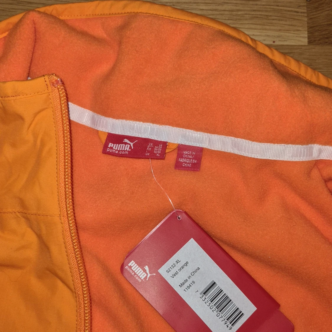 Orange väst från Puma - 92