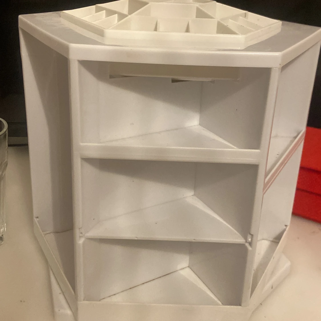 Smink låda/byrå  - 1