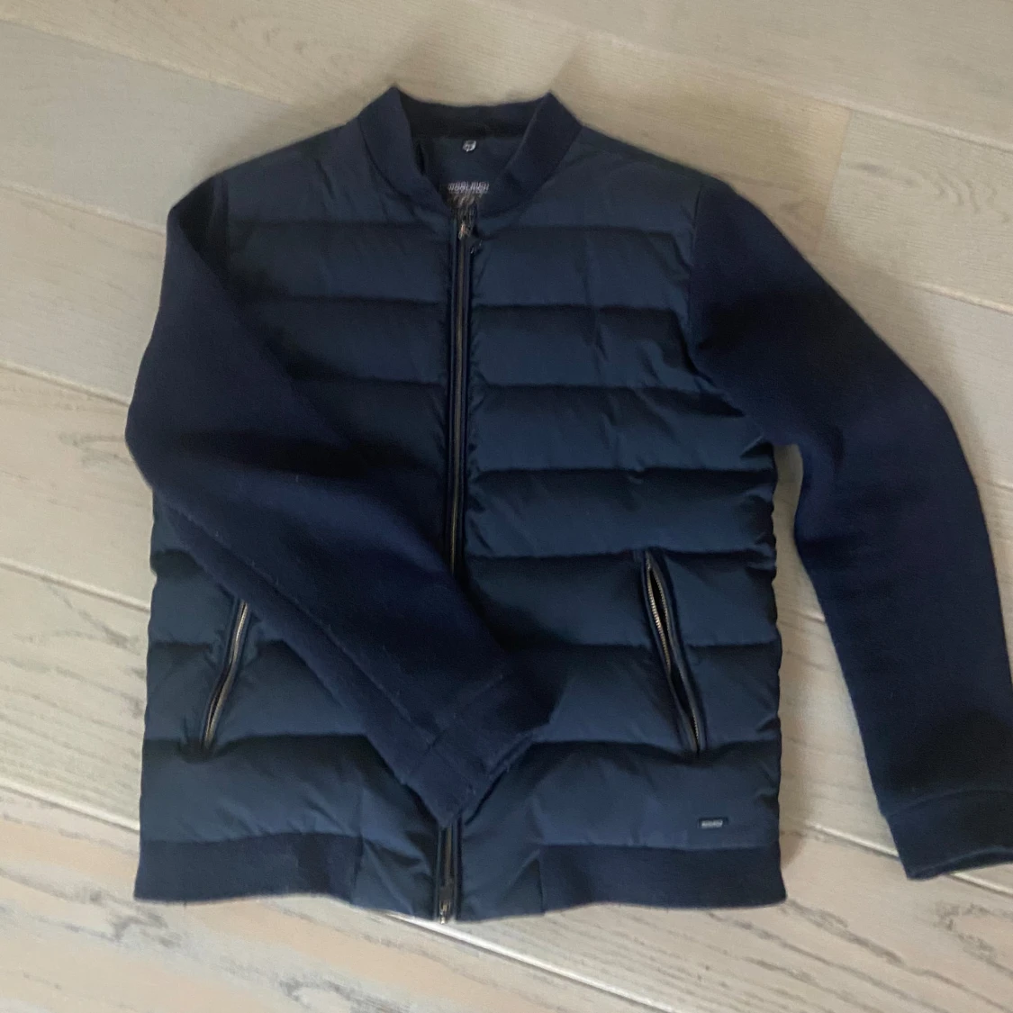 Svart pufferjacka från Woolrich - 4