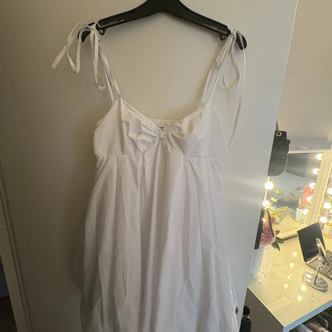 Vit ballongklänning - 2