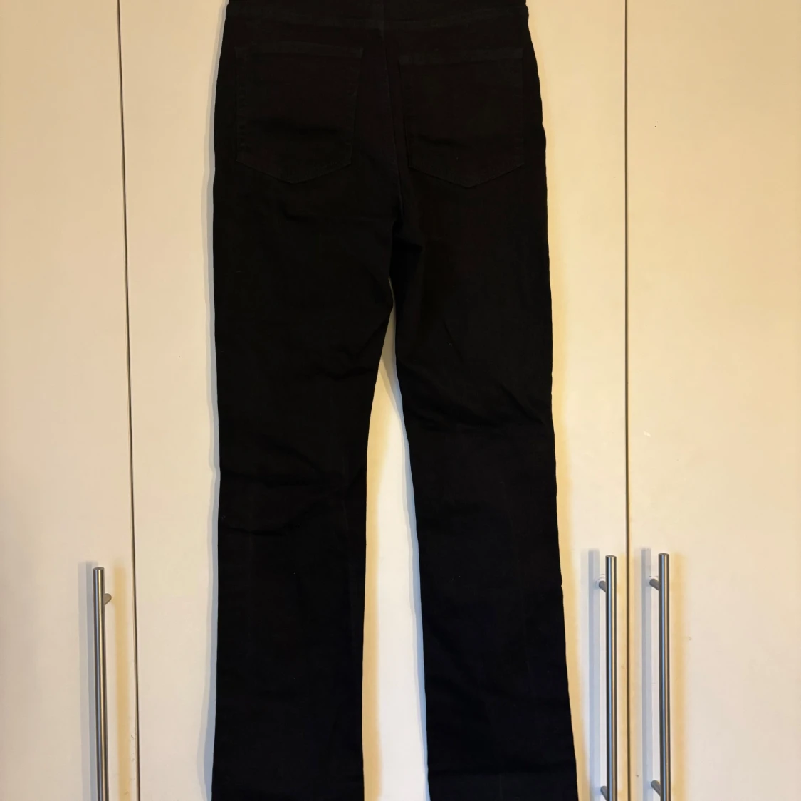 Svarta byxor från H&M - 2