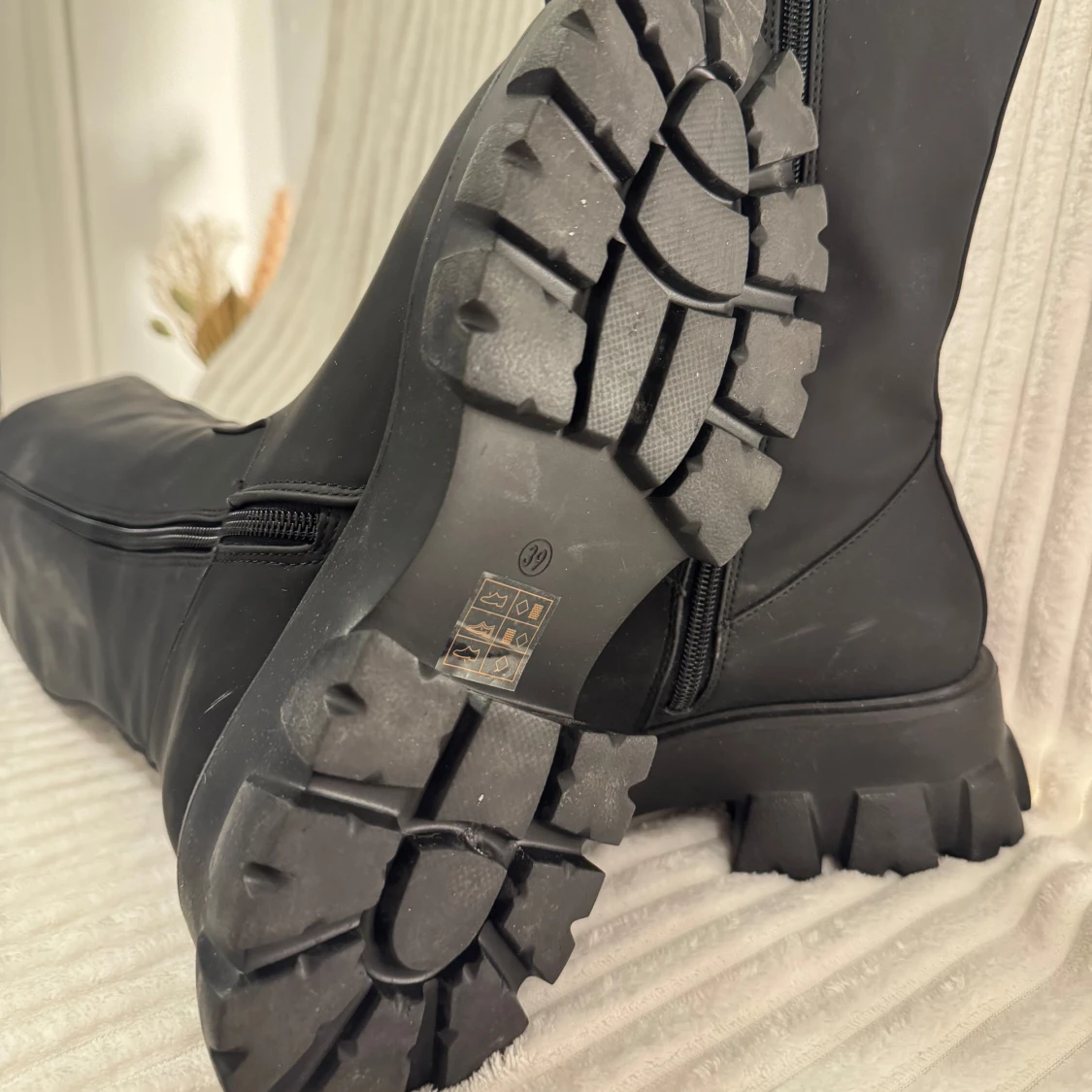  Höga boots ifrån bubbleroom - 2