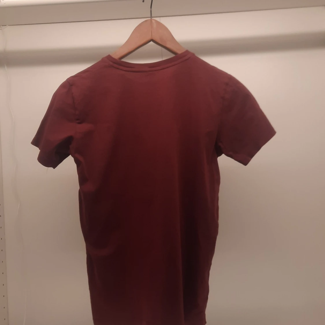 Röd t-shirt från GANT - 1