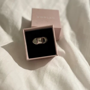 Edblad ring  - Säljer då den inte kommer till användning och även för stor💕 (Pris går att diskutera) Originalpris ”399”