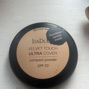 Isadora puder - Nästan helt oanvänd puder från isadora köpt för 129kr på Åhléns 
