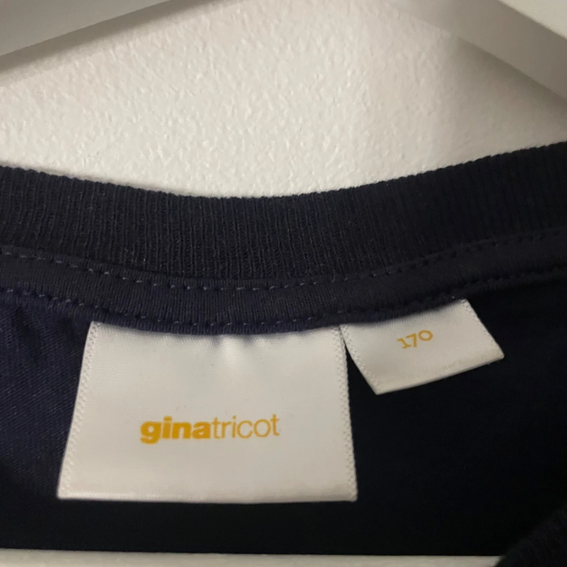 Snygg marinblå T-shirt❣️ - 91