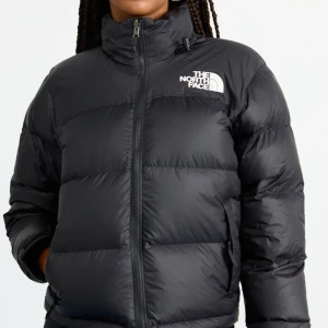 North face jacka 💞 - Super snygg och skön jacka perfekt till vintern skriv privat för mer bilder❤️