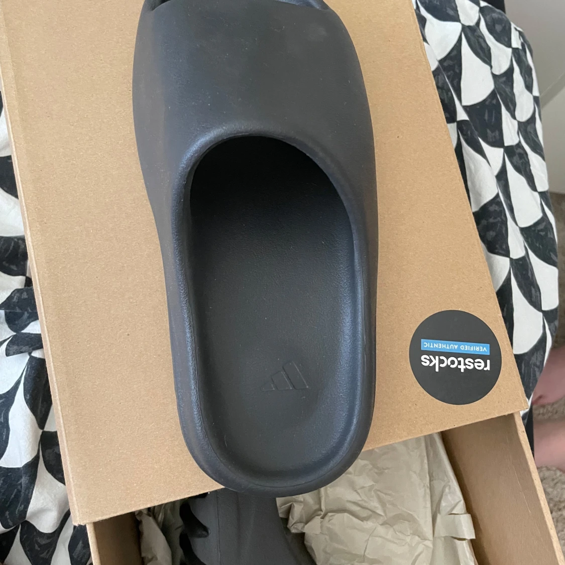 Yeezy slide onyx  - 91