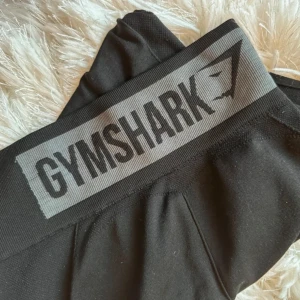 Gymshark träningstights - Säljer då pga. Garderobsrebsning!🩷 se skick: bild 4🩷