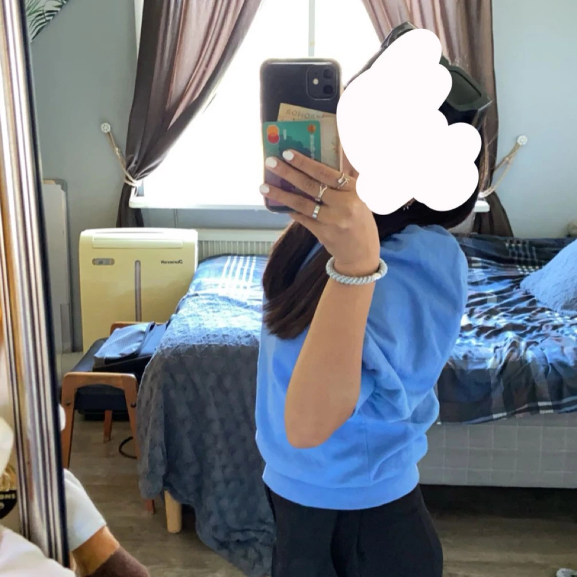 Blå tröja med puffärmar - 90