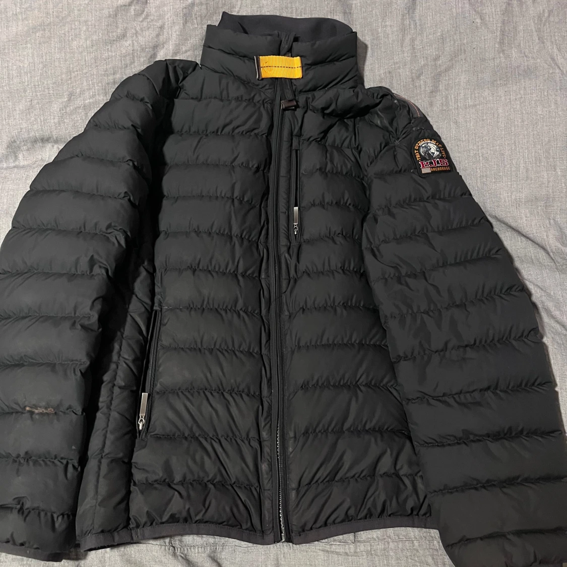 Svart dunjacka från Parajumpers