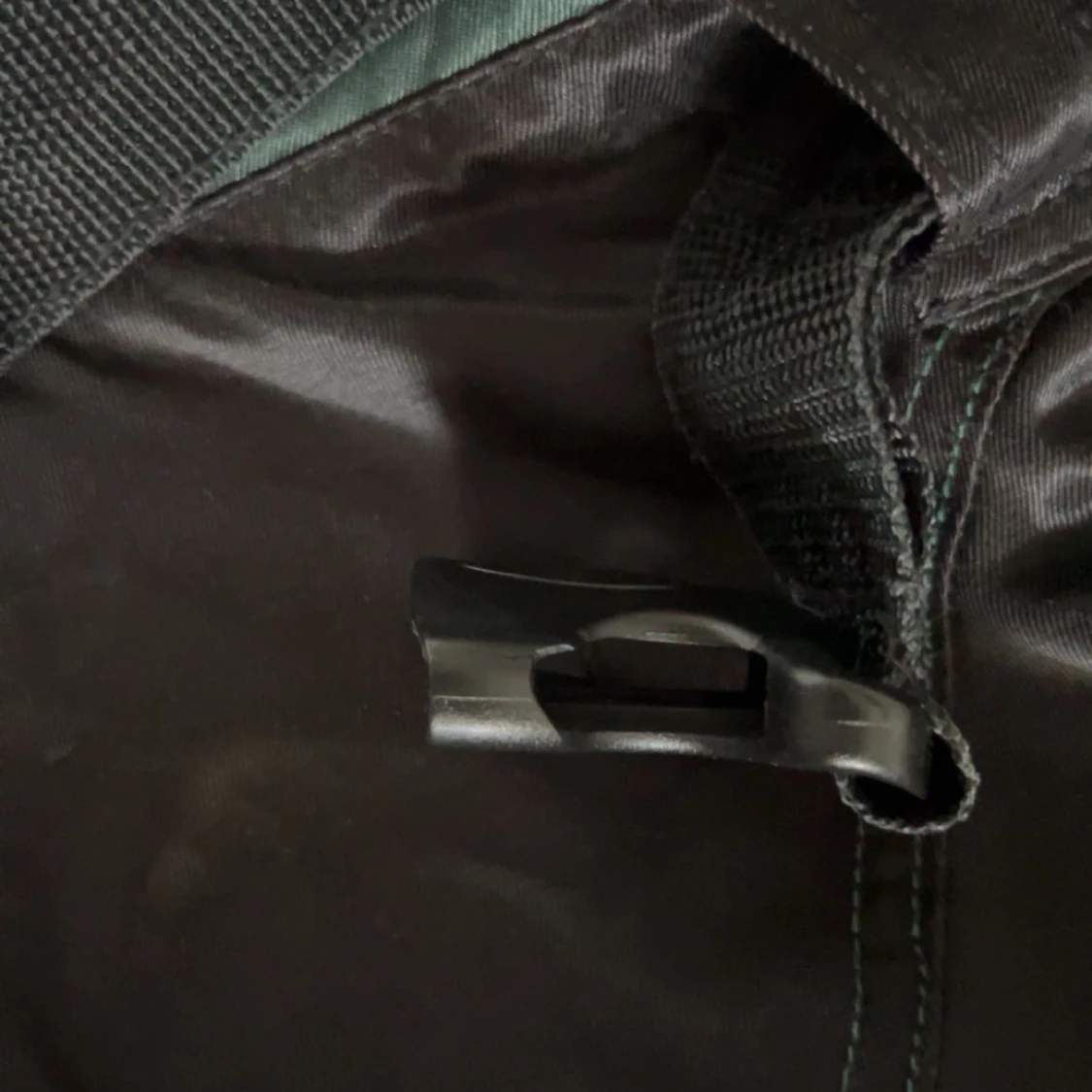 Svarta byxor från Salming innebandy  - 92