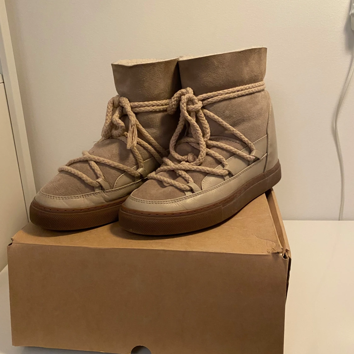 Beige boots från Inuikii - 90