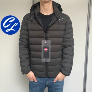 Colmar Jacka (Sprillans Ny) - Colmar Jacka | Skick: 10/10 (HELT NY) | Storlek 50 EU sitter som S - M | Pris - 2799 | Tags sitter kvar | Fraktar via Postnord eller Instabox på köparens bekostnad | Hör av dig vid minsta fråga eller fundering!