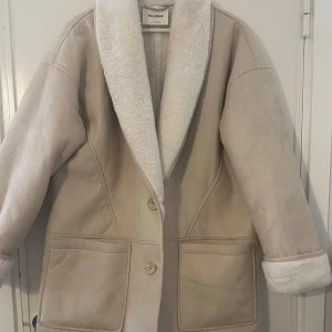 Beige Pull&Bear jacka - Double faced vinterkappa/rock, beige