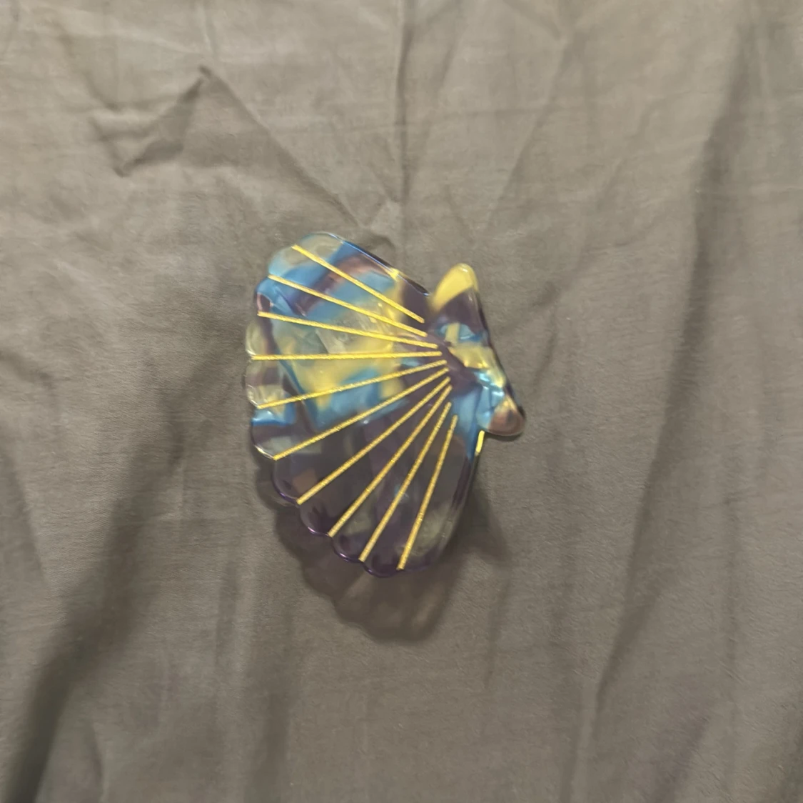 Blå och gul snäckformad hårklämma - 93