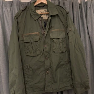 Grön field jacket  - Sjukt fet feild jacket sick 9/10