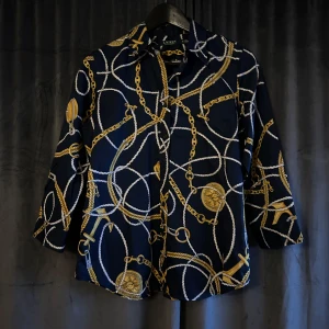 Ralph lauren Dam skjorta  - Säljer denna fina dam skjorta från Ralph lauren som är i mycket fint skick. Storleken är M. Kontakta gärna vid frågor🤗